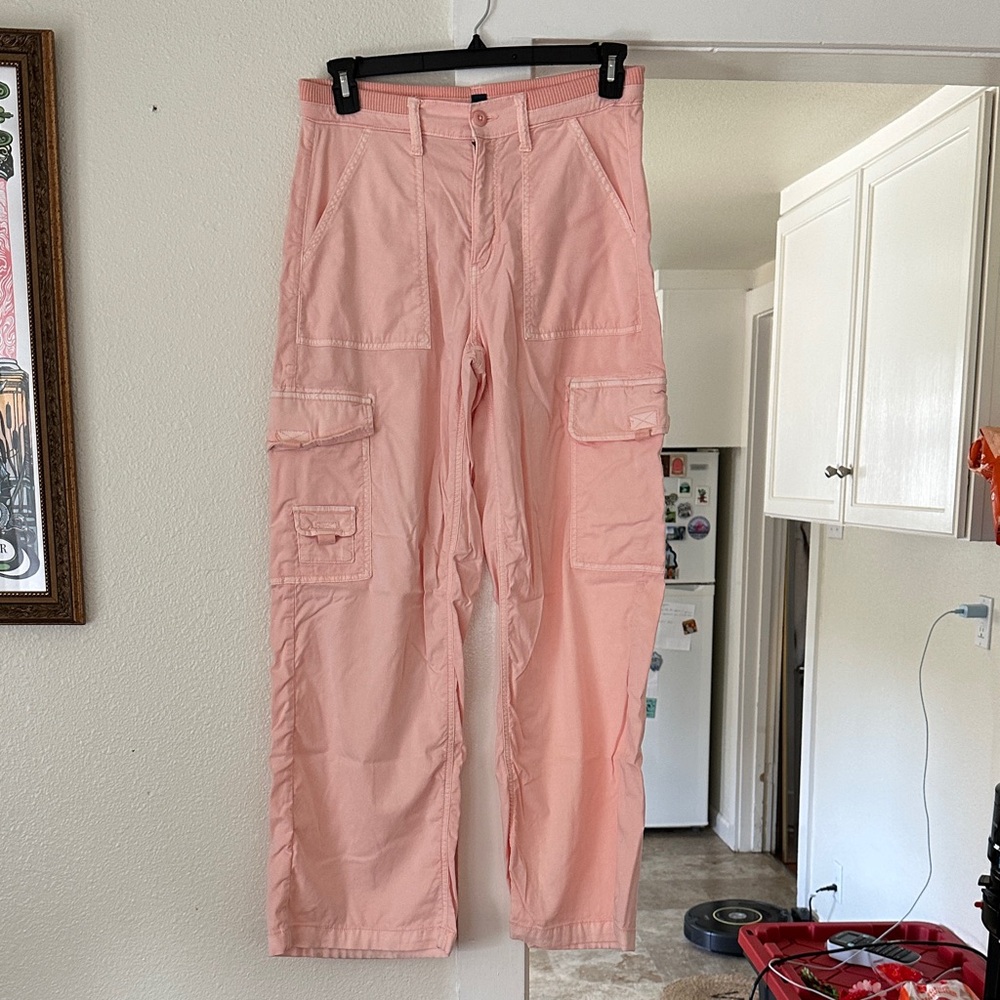 NWOT! Peach cargo pants size 6.